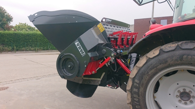 Beet Cleaner Cutter "BRS TRACTOR"